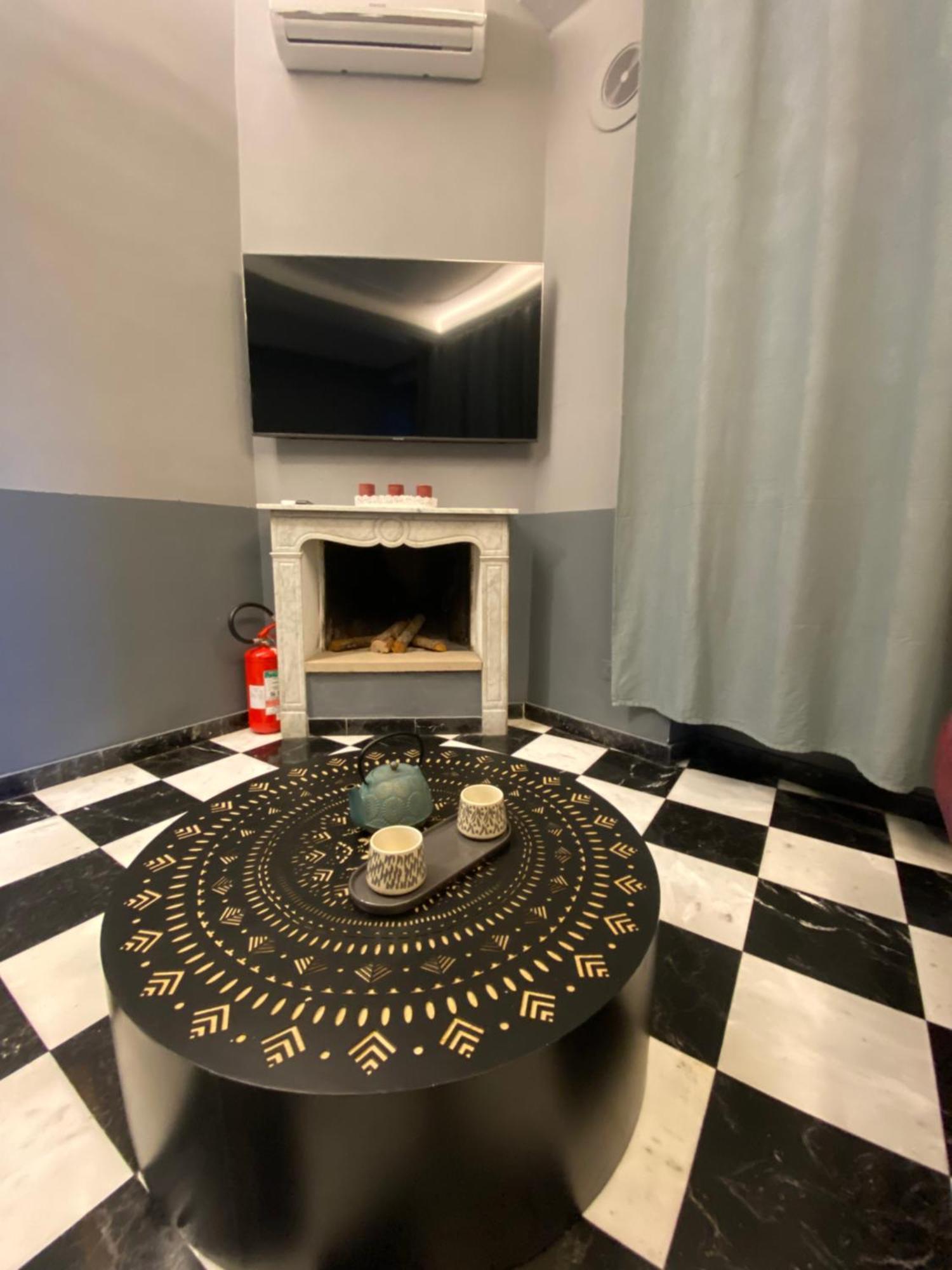 Esposizione Roof Apartamento *
